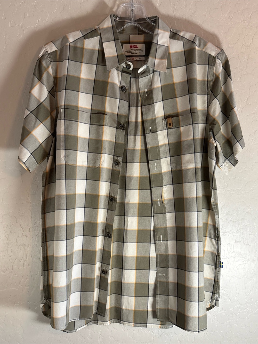 Fjallraven High Coast Big Check Short Sleeve Button Shirt Medium Mens Tan Plaid